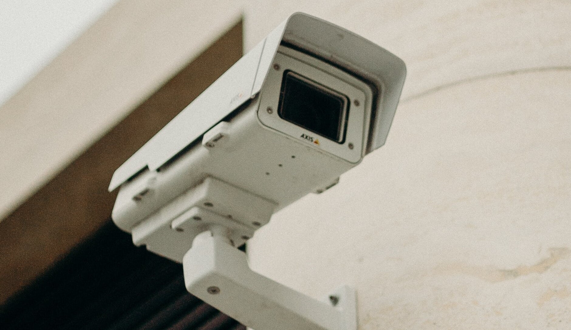 6 Tips for Maintaining Your CCTV Security System