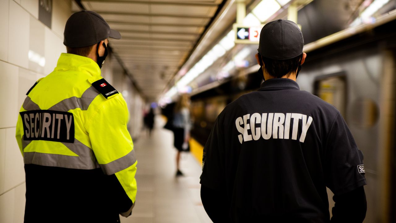 Top Reasons to Become a Security Guard